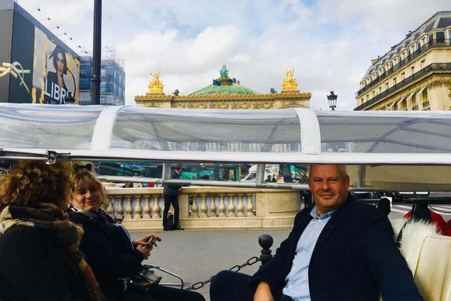 Paris: Most Iconic Monuments Guided Tour by Tuk Tuk - Moulin Rouge and Montmartre: attitude and altitude