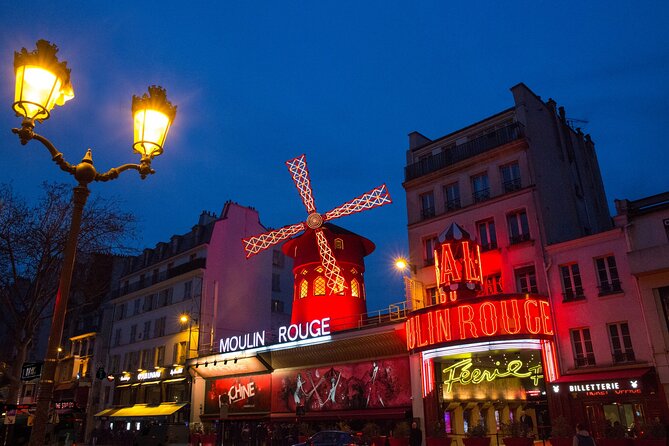 Paris Moulin Rouge 3-Courses Dinner with Wine and Show - Crowd levels, seating tightness, and why comfort can be hit-or-miss