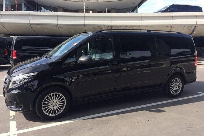 Paris Moulin Rouge Private Round-Trip Transfer - Arriving at the Venue: Getting There Without Extra Waiting