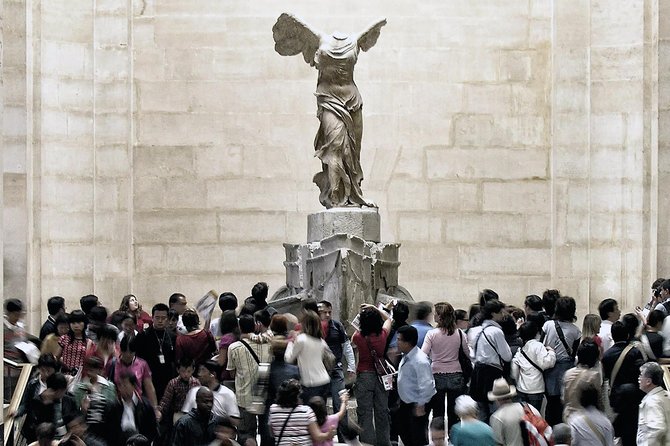 Paris Murders and Mysteries semi-private tour of the Louvre - Entering the Louvre with a six-person group (and why it matters)