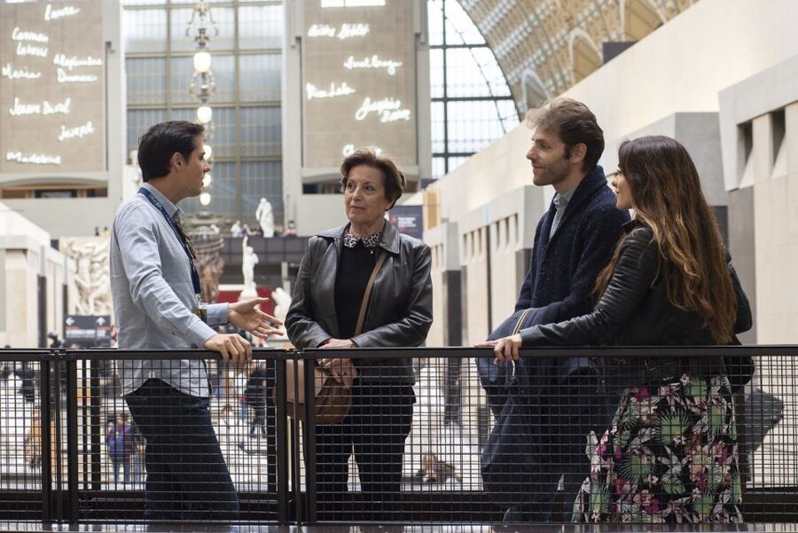 Paris: Musée d'Orsay Masterpieces Guided Small Group Tour - Choosing the right guide language and style