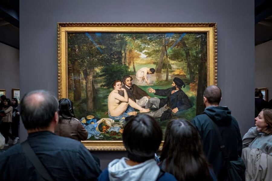 Paris: Musée d'Orsay Private Guided Tour with Reserved Entry - Languages, group size, and who this suits best
