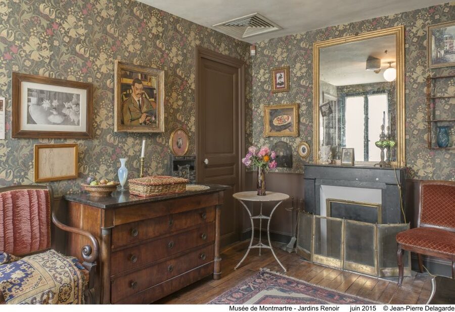 Paris: Musée de Montmartre and Gardens Entry Ticket - Skip the line, then follow a 90-minute audio guide