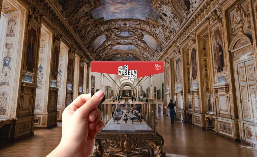 Paris: Museum Pass 2, 4 or 6 days and Seine River Cruise - The Seine River Cruise: All-Glass Views and 14-Language Audio