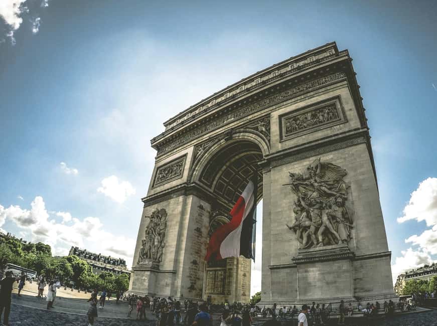Paris: Napoleon Walking Tour with Les Invalides & Tomb Entry - Musée de l’Armée at Your Pace: Artifacts With Explanations