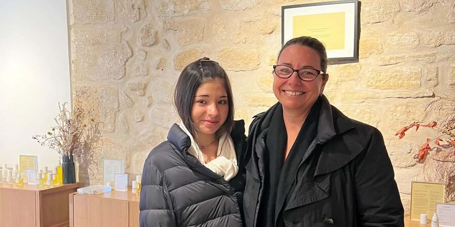Paris: Natural Skincare Workshop About Skin Needs & Gestures - Take-Home Skincare That Fits Your Trip and Your Routine