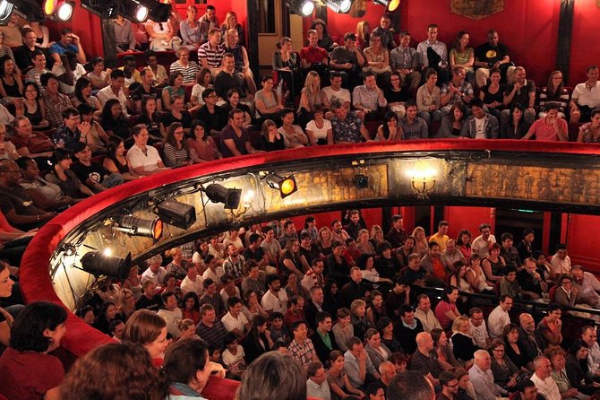 Paris night out : Comedy in English 'How to Become a Parisian ?' - Audience interaction: laugh with the room, not at it
