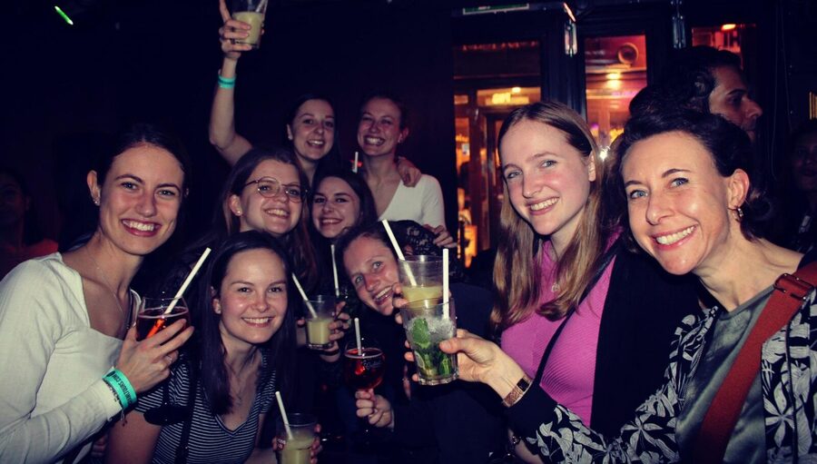 Paris Nightlife Bar Crawl: Free Shots & Club Entry - Meeting your guide inside the first bar (how to find them fast)
