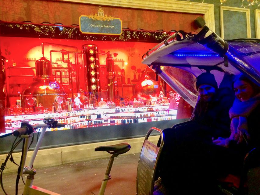 Paris: Nighttime Tuk-Tuk Tour - Comfort for winter breezes and rainy nights
