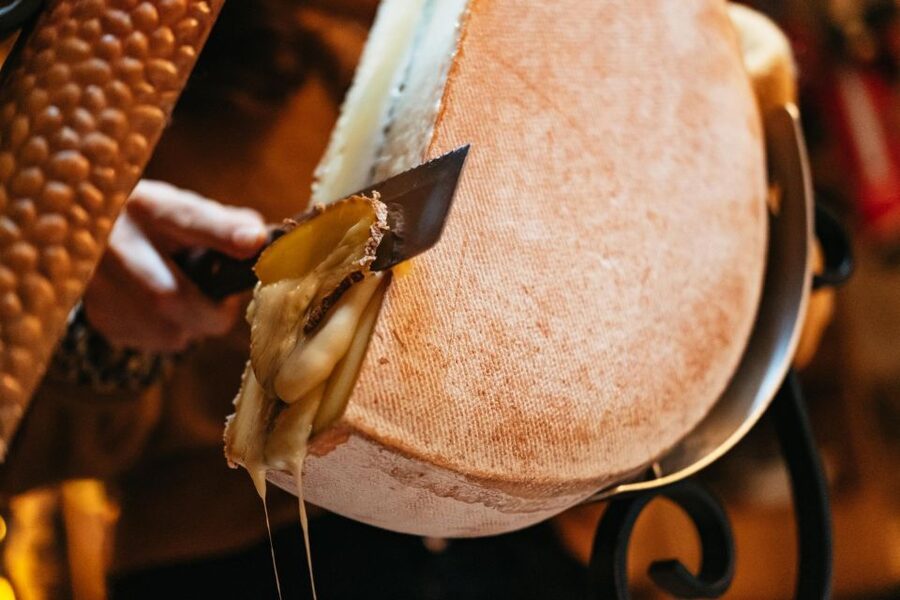 Paris: No Diet Club - Winter Unlimited Cheese Tour ! - Key things that make this tour worth your time