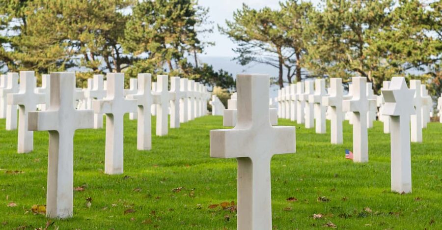 Paris: Normandy D-Day Sights Day Trip with Hotel Transfers - What to bring (and what to skip)