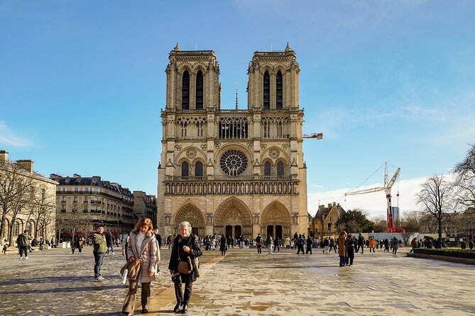 Paris Notre Dame Cathedral and Sainte Chapelle Semi Private Tour - Why this semi-private combo makes sense in Paris