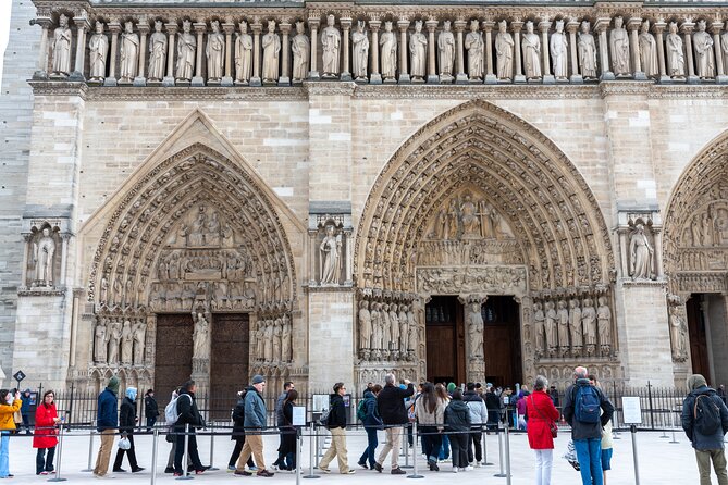 Paris Notre Dame Cathedral and Sainte Chapelle Semi Private Tour - The walk-and-ask rhythm: how the 2.5 hours usually feels