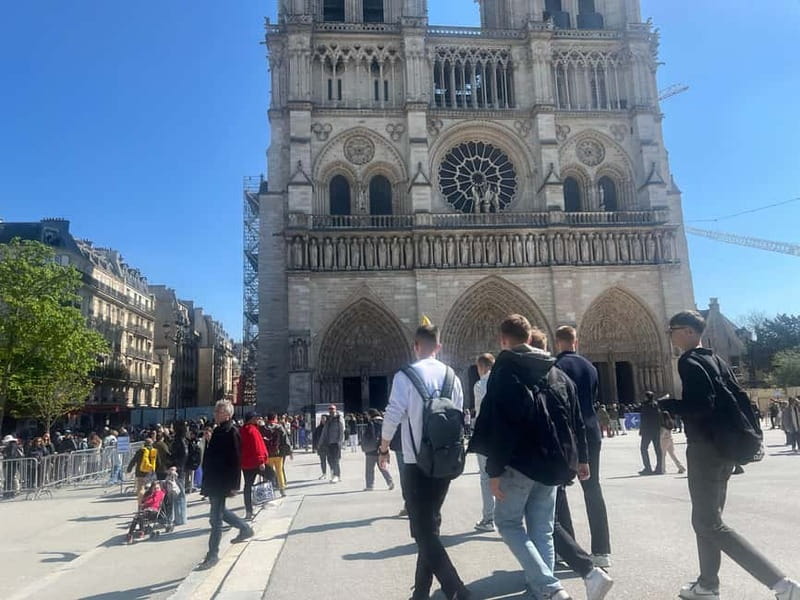 Paris: Notre-Dame Cathedral Exterior Tour - Price and value: is $29 a fair deal for Notre-Dame in Paris?