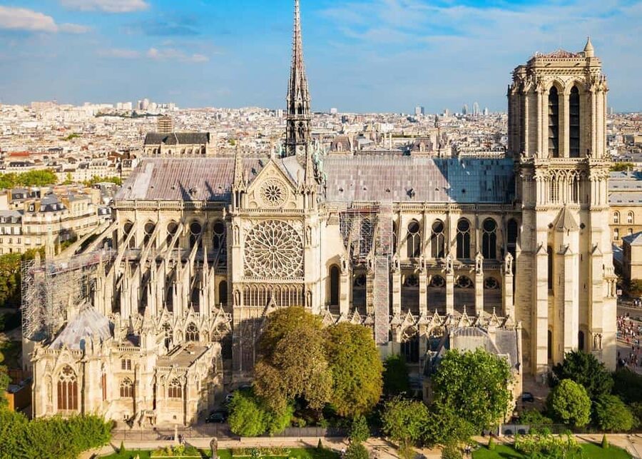 Paris: Notre-Dame Cathedral Guided Tour with Standard Entry - Key highlights to look for