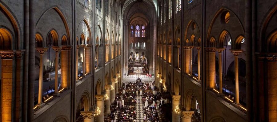 Paris: Notre-Dame Exclusive Private Guided Tour - Meeting at Charlemagne: Where the tour starts on Île de la Cité