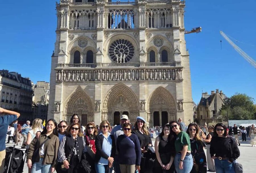 Paris: Notre Dame Exterior Guided Tour with Free Entry - Why this Notre Dame tour format works (especially in 2 hours)
