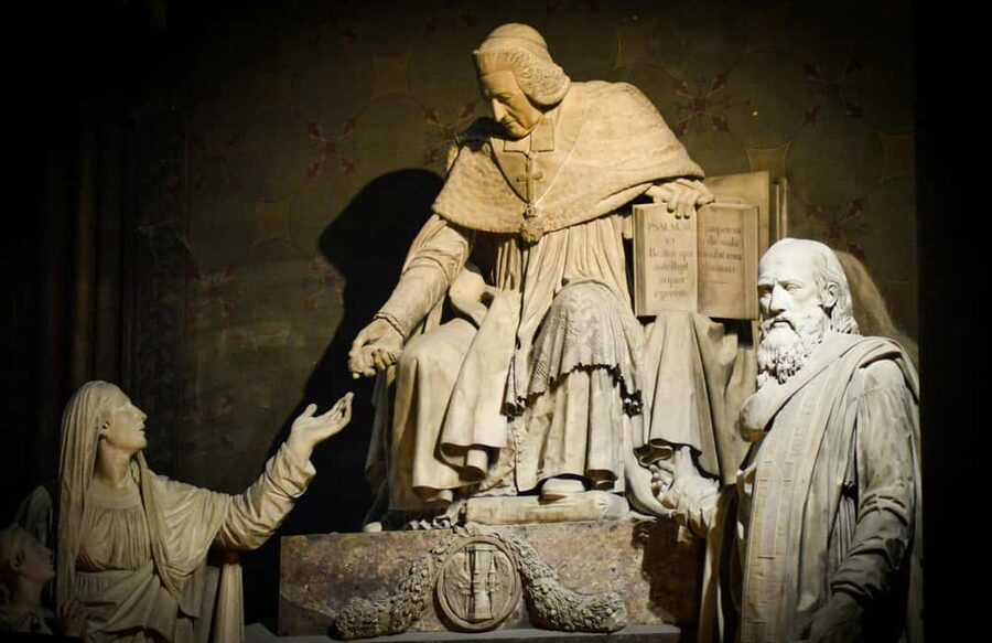 Paris: Notre Dame Exterior Guided Tour with Free Entry - Who this tour fits best (and who might want another option)