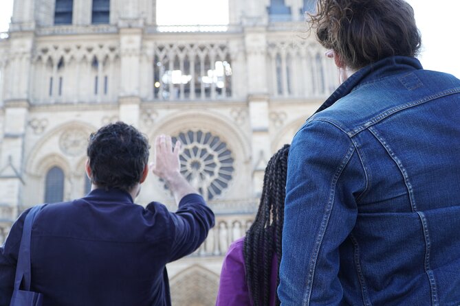 Paris Notre-Dame Interior Guided Tour with Scheduled Group Access - The Warm-Up Walk: Île de la Cité and a Quick Sense of Place