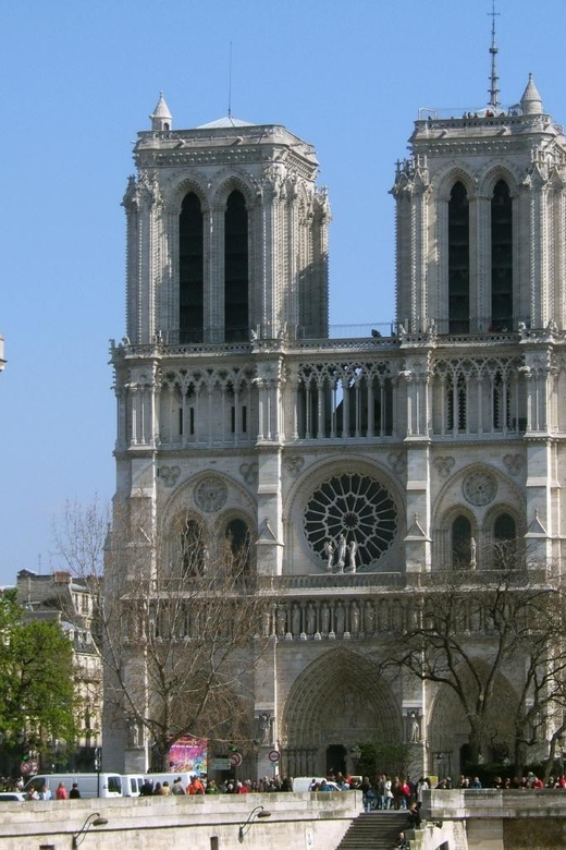 Paris: Notre Dame Outdoor Tour with Sainte-Chapelle / Crypt. - Notre-Dame after 2019: why this walk still feels urgent
