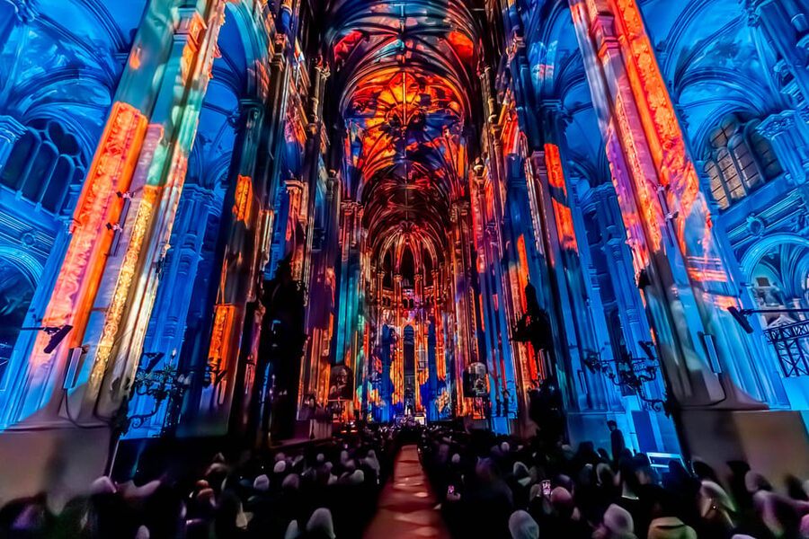 Paris: Nouveau spectacle Son et lumière - LUMINISCENCE - Points clés avant de partir