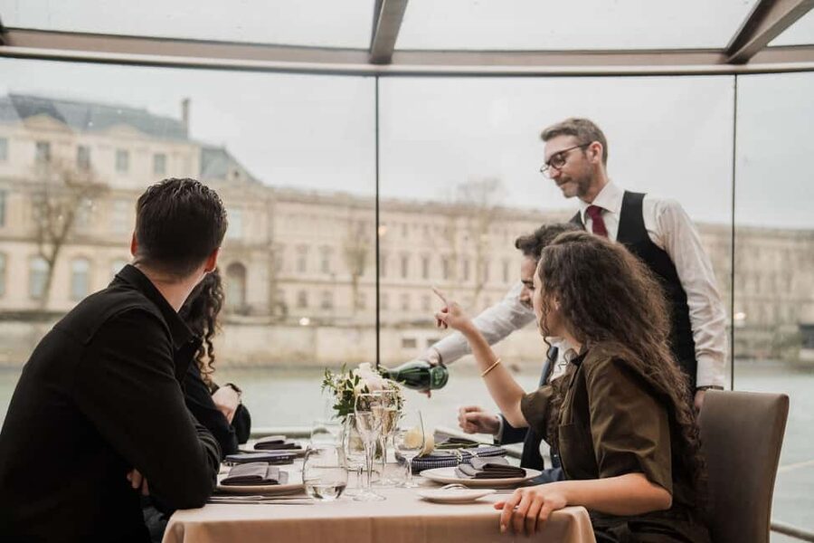 Paris : NYE Special Diner Cruise on the Seine River - Should You Book This Paris NYE Dinner Cruise?
