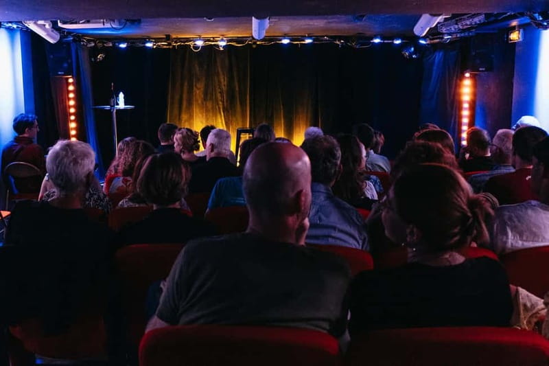 Paris: Oh My God She's Parisian! English Comedy Show - Drinks, photos, and the practical rules that affect your night