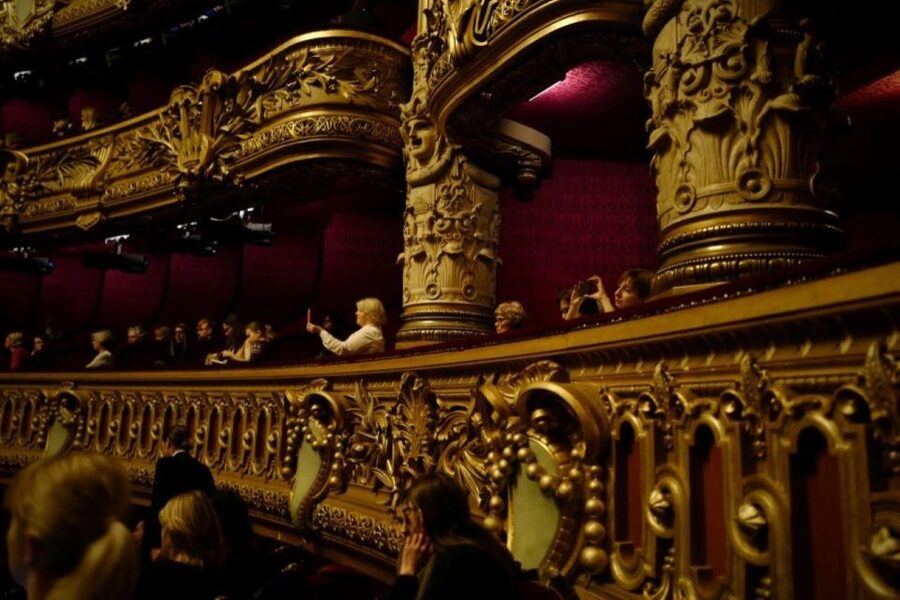 Paris: Opera Garnier and Seine River Cruise Tickets - Audio on board vs. phone app: how to not miss the narration