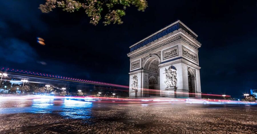 Paris: Panoramic Night Tour with Audio Guide and Host - Meeting Point at Bir Hakeim: How to Find It Without Stress