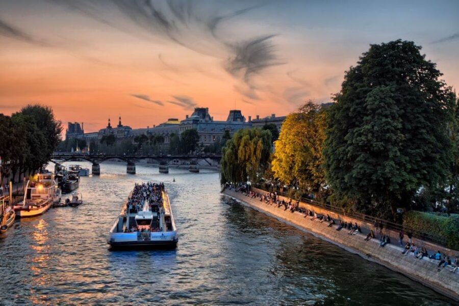 Paris: Pantheon Entry Ticket and Seine River Cruise - Neoclassical and Gothic Architecture: Seeing Paris in One Building