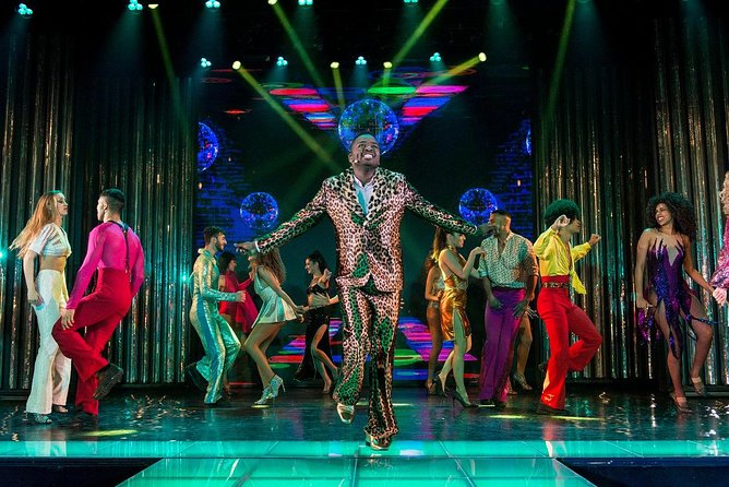 Paris Paradis Latin Cabaret Dinner and Show - Should you upgrade menus: Eiffel vs. Prestige?