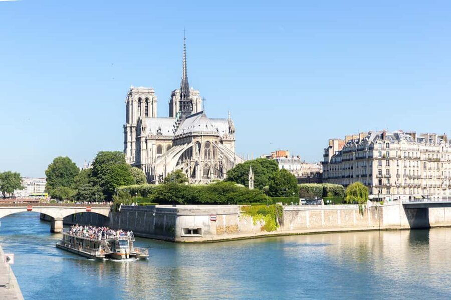 Paris Pass® Plus: Tickets to Louvre, Eiffel Tower & 90+ more - Montmartre, Le Marais, Saint-Germain: Walking Tours That Make the City Feel Smaller