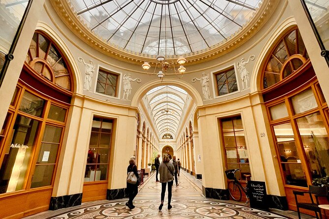Paris Passageways Walking Tour: Secrets Uncovered w/ Local Guide - Bibliothèque nationale de France (BnF), Oval Room: Culture Inside a Landmark