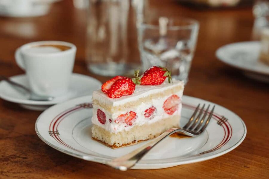 Paris: Pastries and Chocolate Walking Food Tour - Key Highlights to Plan Around