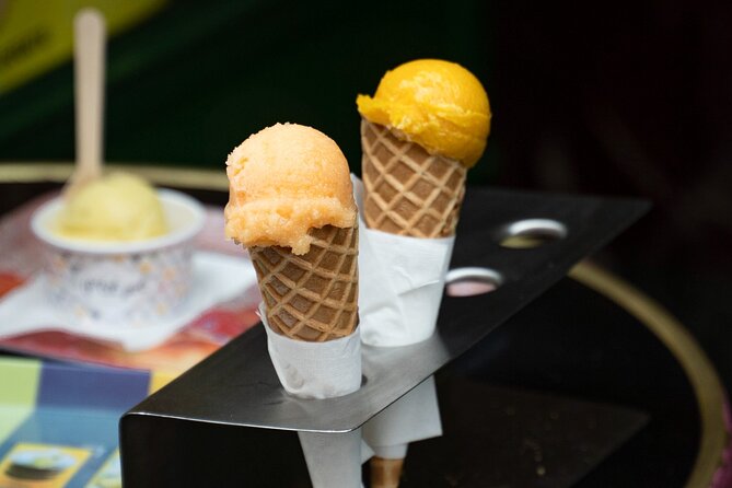 Paris: Pastries & Damnations - A Sweet Tour of the Old City - A sweet start in Le Marais and Île Saint-Louis