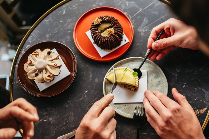 Paris: Pastries Food Tour in Le Marais with a Culinary School - Maison de Nicolas Flamel: when the tour turns from sweets to stories