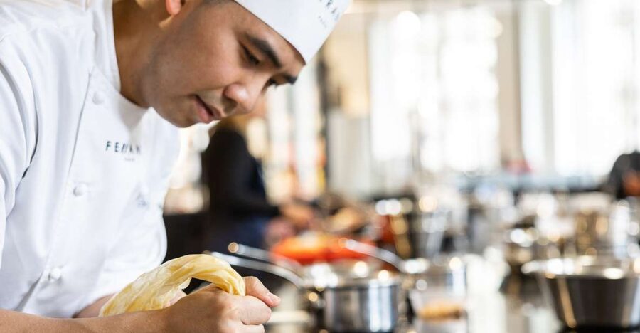 Paris: Pastry Class with Ferrandi Chef at Galeries Lafayette - What you can make: strawberry pie, millefeuille, and Saint-Honoré
