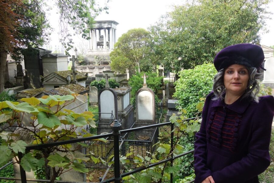Paris: Père Lachaise Cemetery Guided by the Great Sibylle - Where You Meet (and How to Arrive Without Stress)