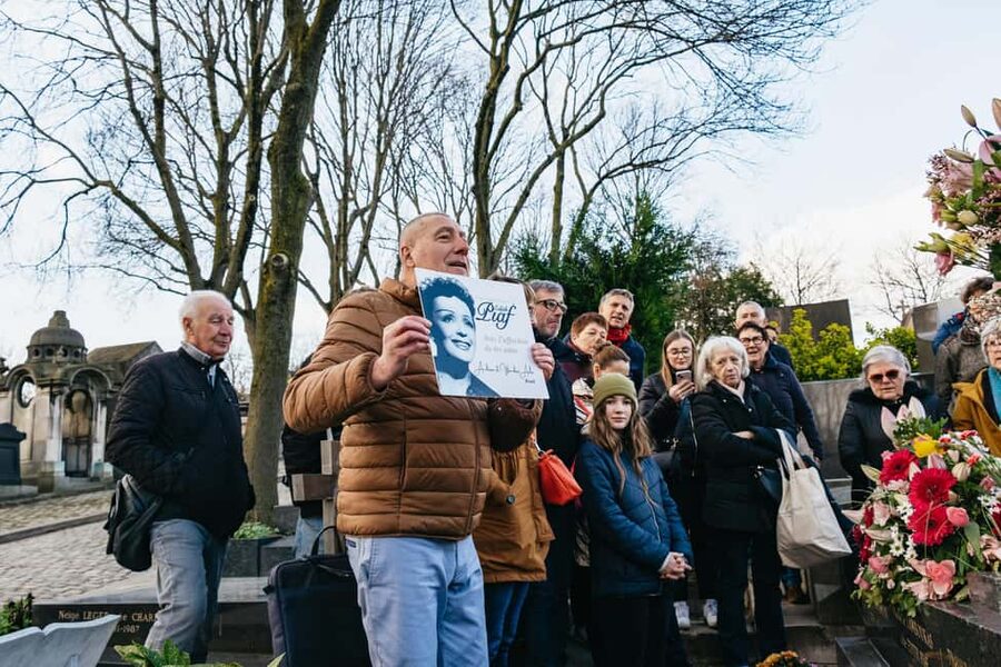 Paris: Pere Lachaise Cemetery Guided Tour - Price and value: what $23 buys in a Paris museum that breathes