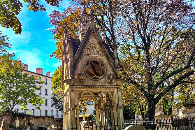 Paris Pere Lachaise Cemetery Small Group Guided Tour - Price and Value: Paying for Guidance, Not Just Entry