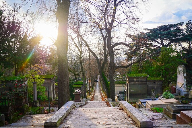 Paris Pere Lachaise Cemetery Small Group Guided Tour - Who This Tour Suits Best
