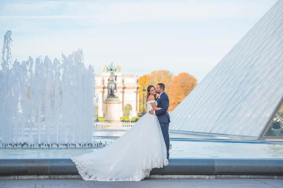 Paris Photo Experience - Bonus Reel Videos: Short Clips That Extend the Story