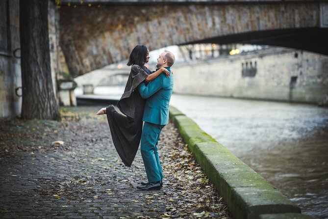 Paris Photo Session: Be the Star of Your Own Movie - Price and Value: Is $360.83 Worth It for a Group?