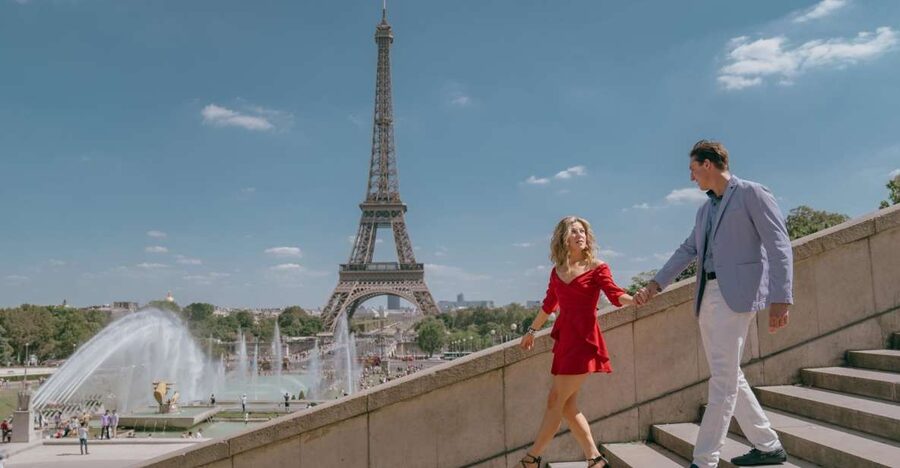 Paris: Photo Shoot with a Private Travel Photographer - Meeting at Restaurant Le Coq and Building Your Own Route