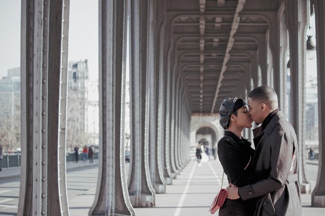 Paris Photographer: Secret Spots Photoshoot - A Private Photoshoot That Works With Your Paris Schedule