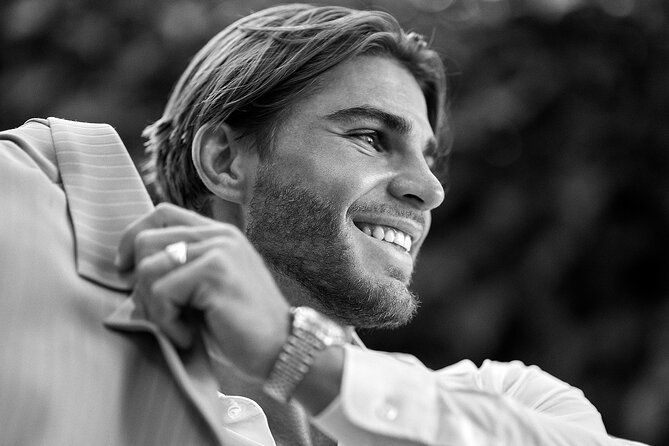 Paris Photoshoot VIP service - The Big Payoff: 60 Retouched Photos in Color and Black-and-White