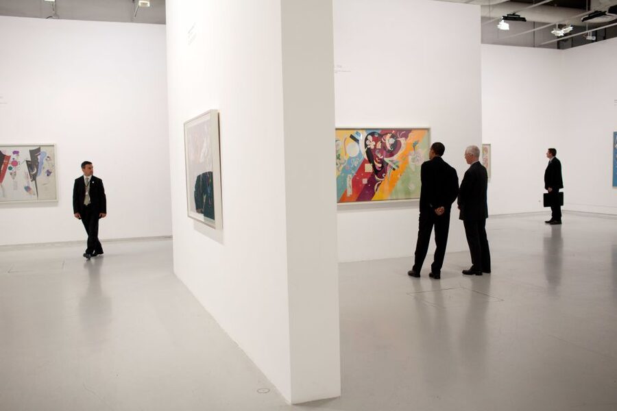 Paris: Pompidou Center - Skip-the-Line Guided Tour 8 guests - Guides who turn style into meaning