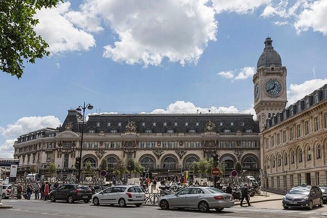 Paris Private Arrival Transfer: Railway Station to Hotel - Dropping Off at Your Door: Hotel and Apartment Access