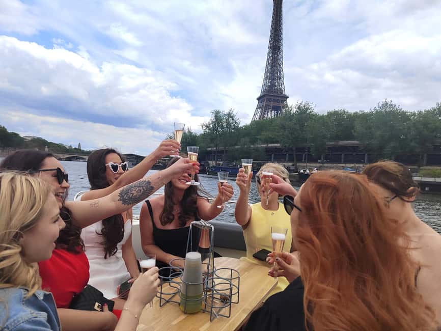 Paris: Private Boat Cruise on Seine River - Key highlights at a glance