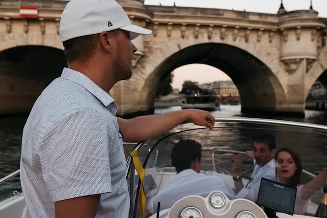 Paris Private Boat Tour with your own Captain Guide - Getting to Port de Javel Haut Without Losing an Hour